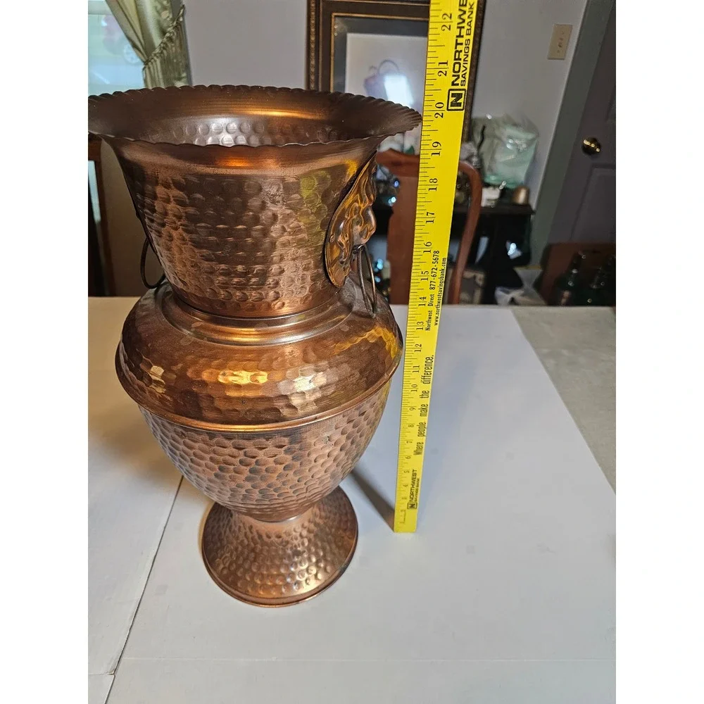 Vintage Hammered Copper Floor Vase Lion Head Ring Handles Scalloped Rim Urn 20in